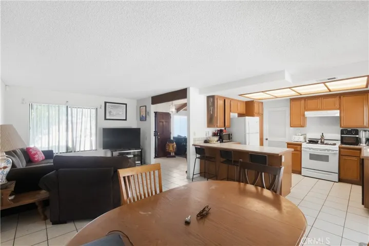 1491 Cedarhill, Riverside, California 92507 — photo 4