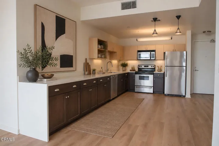 630 W 6th Street 316, Los Angeles, California 90017 — photo 5
