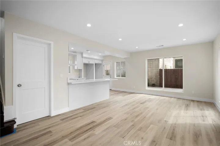 415 Riverdale Drive D, Glendale, California 91204 — photo 4