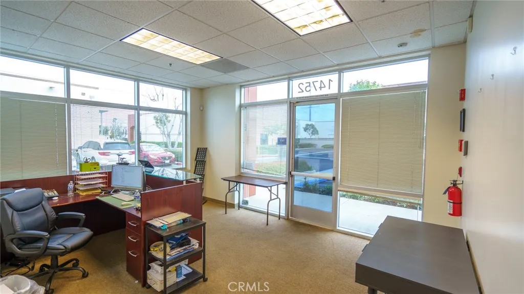 gallery-image 4