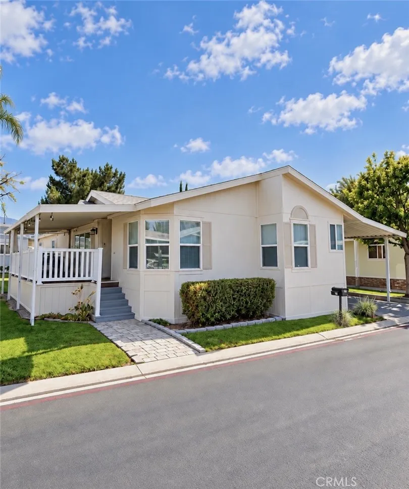 27361 Sierra Hwy #119