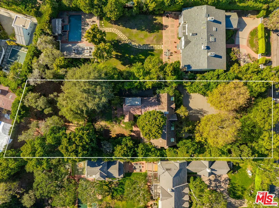 357 N Carmelina Ave