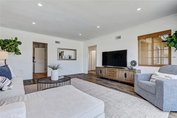12509 Manor, Hawthorne, California 90250 — photo 4