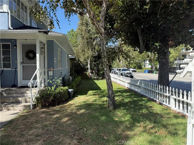 5005 Cahuenga, North Hollywood, California 91601 — photo 5