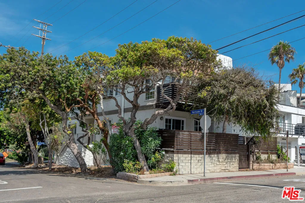 3900 Pacific Ave