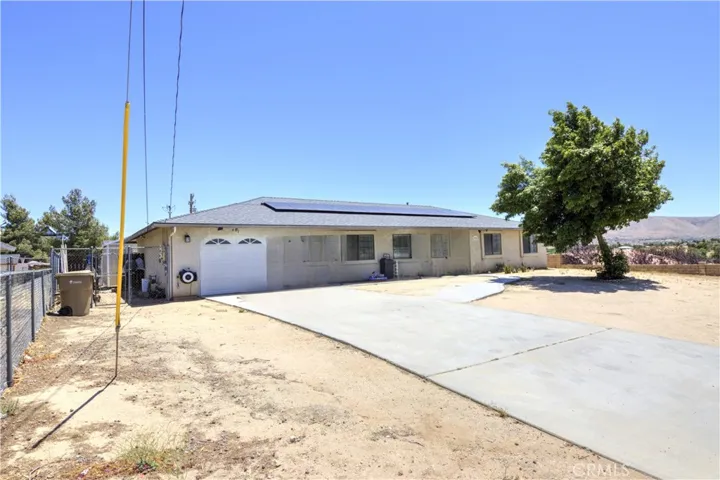 8755 Lassen Ave, Hesperia, California 92345 — photo 5
