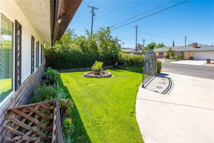 26704 Cornell St, Hemet, California 92544 — photo 4