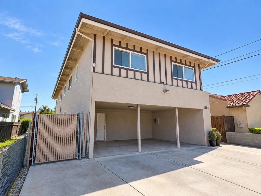 1264 Whitton Ave