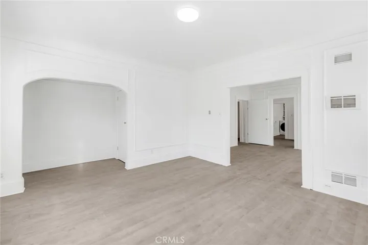 548 N Kenmore, Los Angeles, California 90004 — photo 4