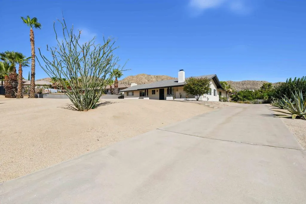 9-web-or-mls-7429 Cardillo-43 9-web-or-mls-7429 Cardillo-43