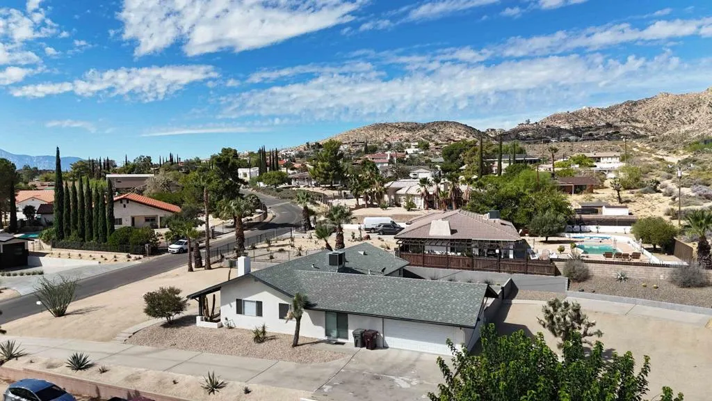 6-web-or-mls-7429 Cardillo-6 6-web-or-mls-7429 Cardillo-6