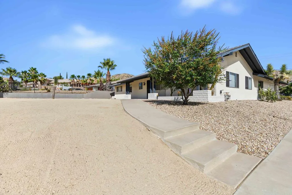 11-web-or-mls-7429 Cardillo-44 11-web-or-mls-7429 Cardillo-44
