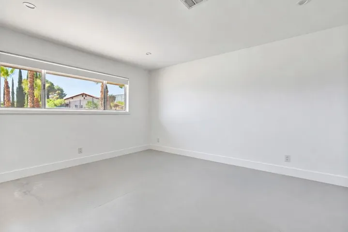 43-web-or-mls-ChatGPT Image Sep 21, 2026