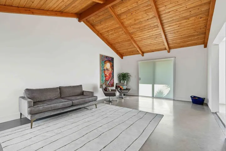 32-web-or-mls-7429 Cardillo-82