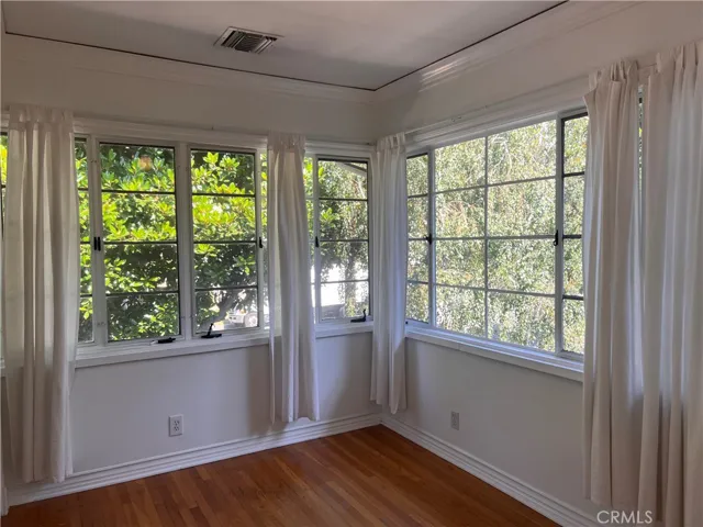 3 bedroom