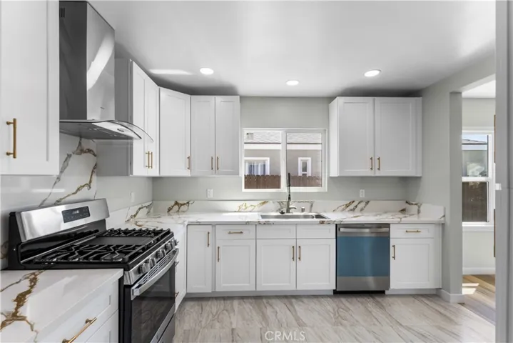6624 Farmdale, North Hollywood, California 91606 — photo 4