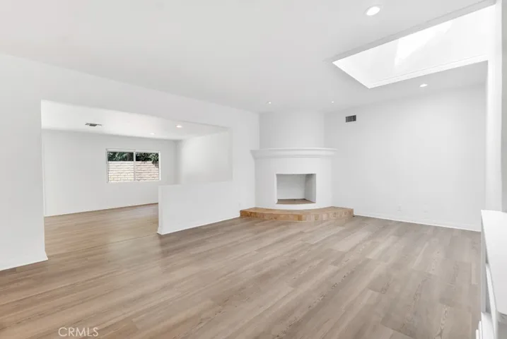 20540 Keswick, Los Angeles, California 91306 — photo 5