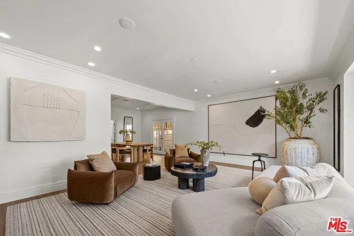 491 S Spalding Drive, Beverly Hills, California 90212 — photo 4