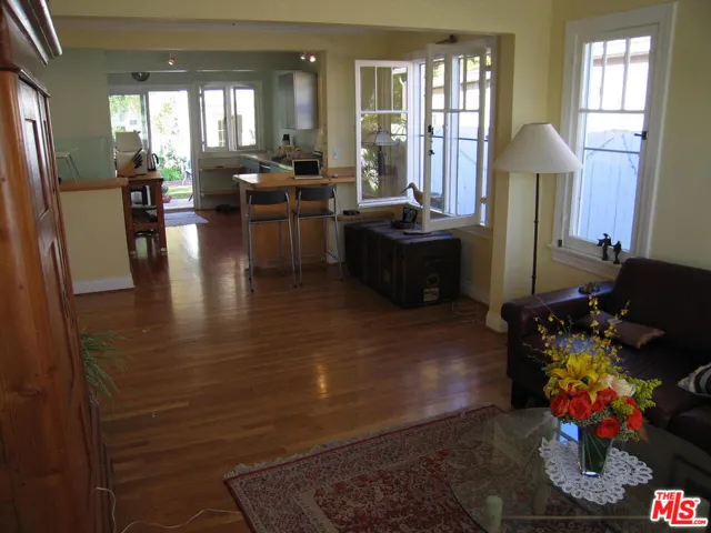 10761 Westminster Avenue, Los Angeles, California 90034 — photo 4