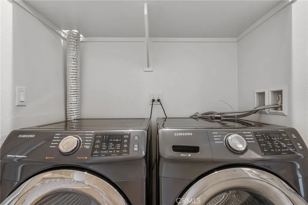 washer & Dryer 
