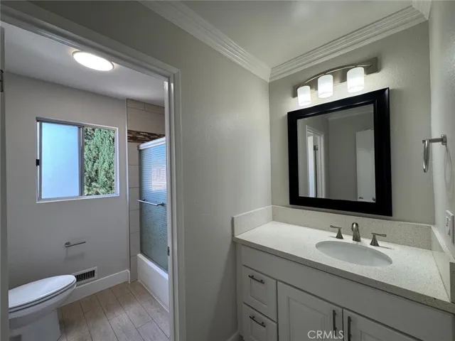 Full Bathroom on the upper floor