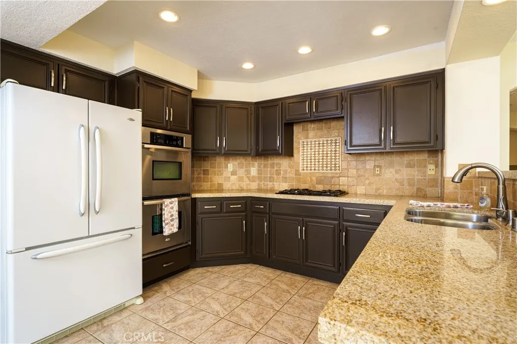 Plenty of counter space for the cooks in the house and much appreciated recessed lighting. Plenty of counter space for the cooks in the house and much appreciated recessed lighting.