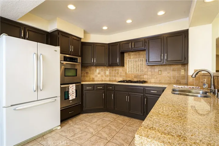 Plenty of counter space for the cooks in the house and much appreciated recessed lighting.