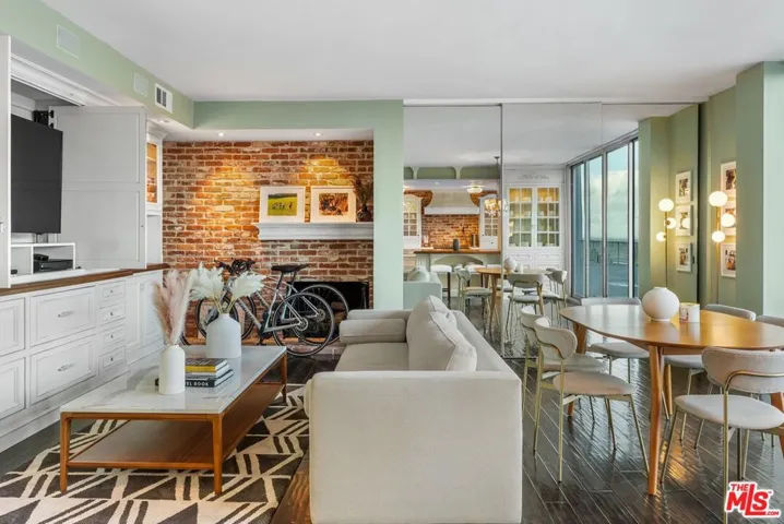 17366 W Sunset Boulevard 102, Los Angeles, California 90272 — photo 4