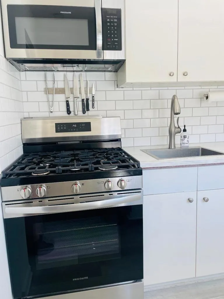 Junipero unit 4 kitchen-2