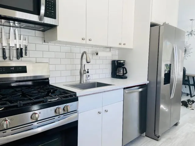 Kitchen 4