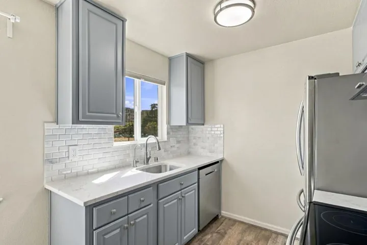 480 E Okeefe Street 305, East Palo Alto, California 94303 — photo 4