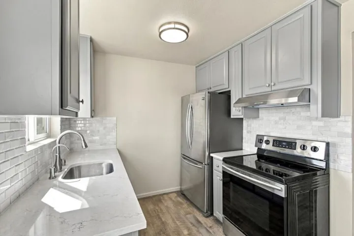 480 E Okeefe Street 305, East Palo Alto, California 94303 — photo 5