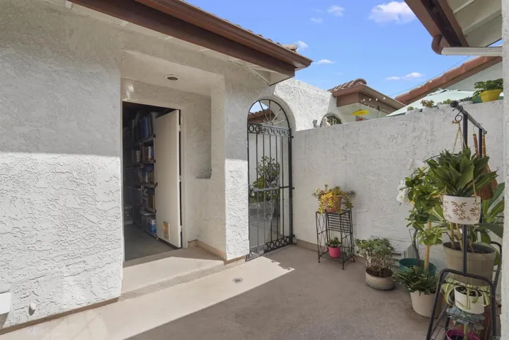 1502 Apache Dr E, Chula Vista, California 91910 — photo 4