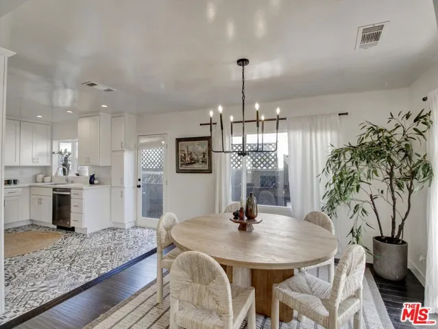 2907 Potomac Avenue, Los Angeles, California 90016 — photo 5