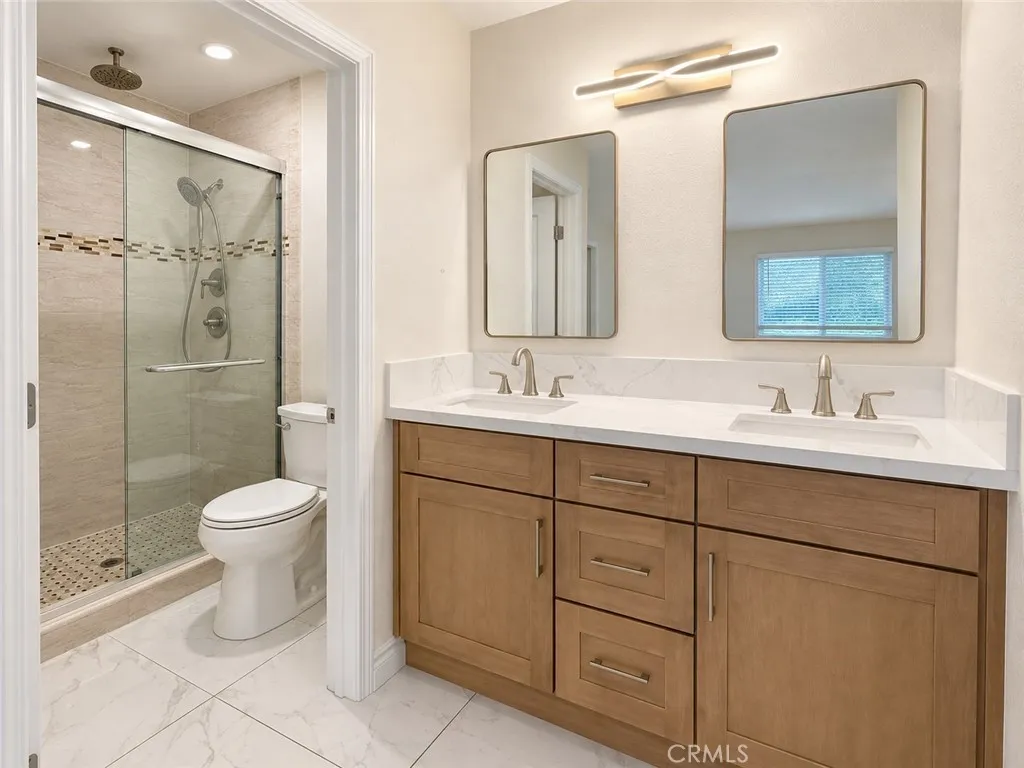 Master bathroom Master bathroom