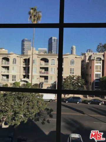 1843 S Beverly Glen Boulevard 1/2, Los Angeles, California 90025 — photo 5