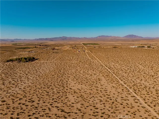 1 Fairlane Rd, Lucerne Valley, California 92356 — photo 4