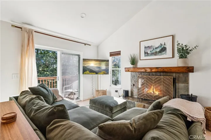 26510 Placer, Lake Arrowhead, California 92352 — photo 4