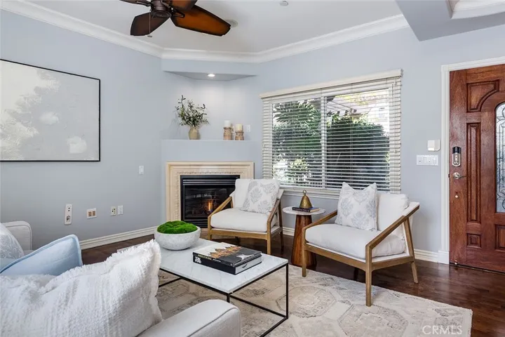 242 E Glenarm Street 5, Pasadena, California 91106 — photo 4