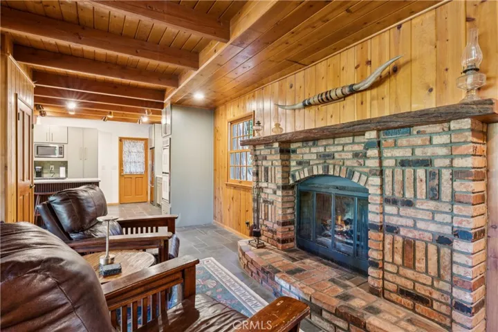 425 Golf Course Way, Lake Arrowhead, California 92352 — photo 4
