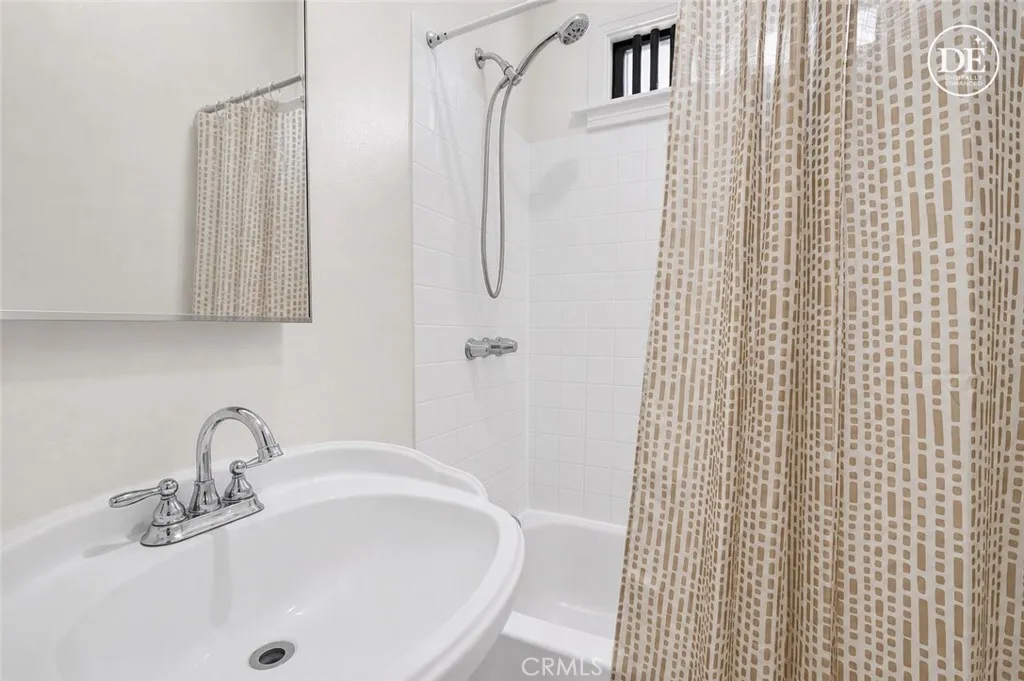 Photo digitally altered, tenant's personal items removed from photo.