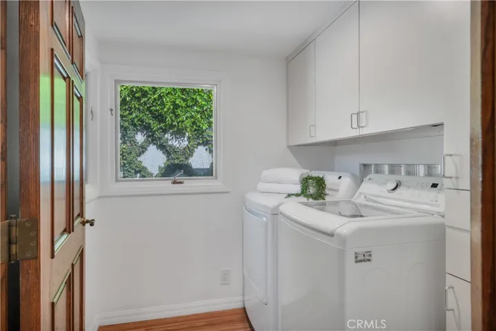 Washer & dryer included