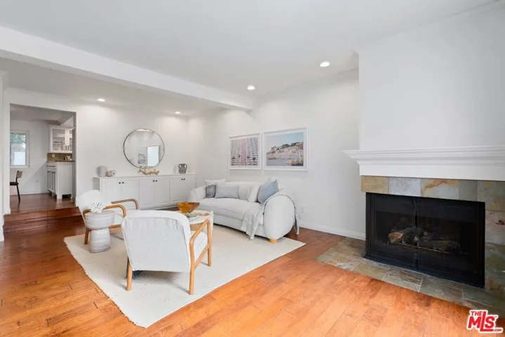 910 19th Street 10, Santa Monica, California 90403 — photo 4