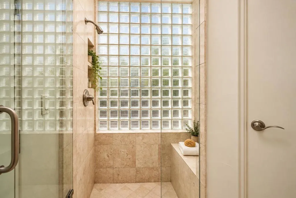 Casita Shower