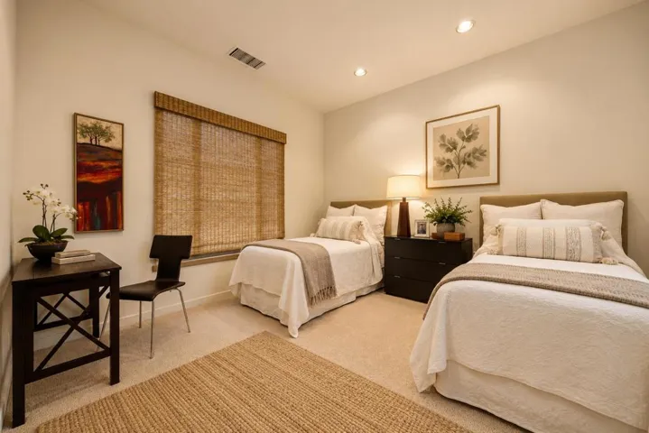 Guest bedroom 1