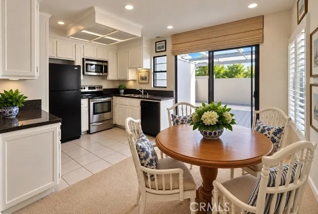 107 Harbor Woods, Newport Beach, California 92660 — photo 5
