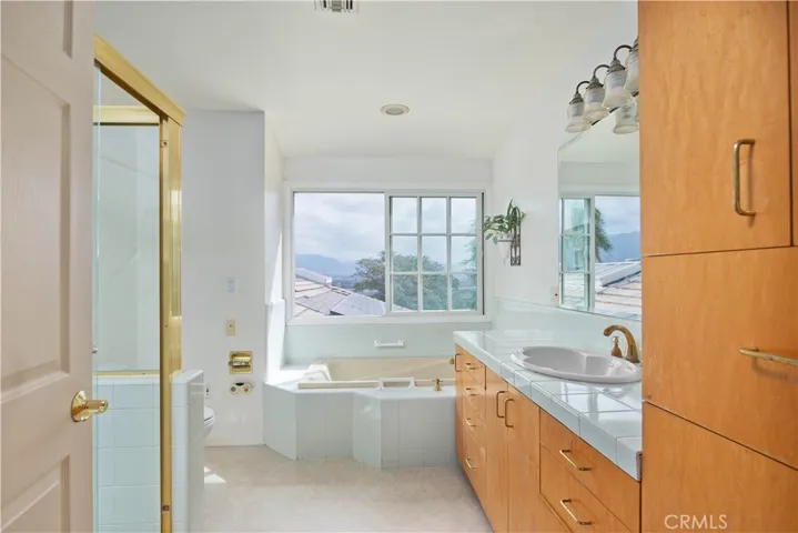 Upstairs Bath