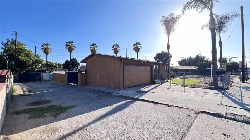 460 W Arrow, Pomona, California 91767 — photo 4