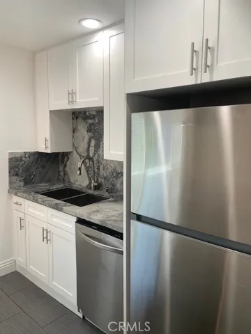 21662 Brookhurst, Huntington Beach, California 92646 — photo 5