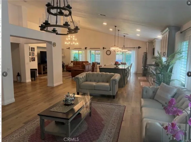 328 Selkirk, Corona, California 92881 — photo 5